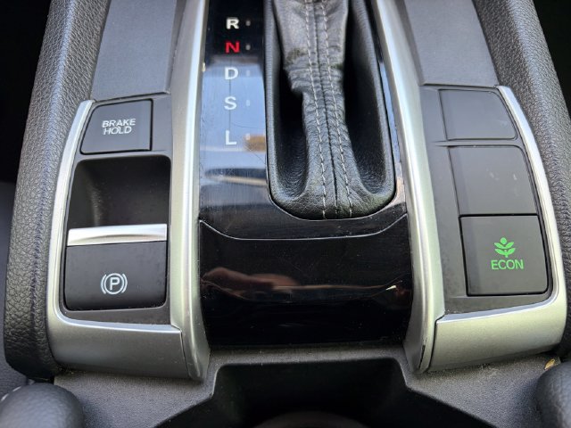 Used 2018 Honda Civic EX-L image 12