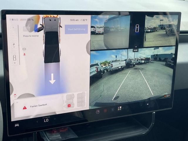Used 2024 Tesla Cybertruck AWD Crew Cab image 30