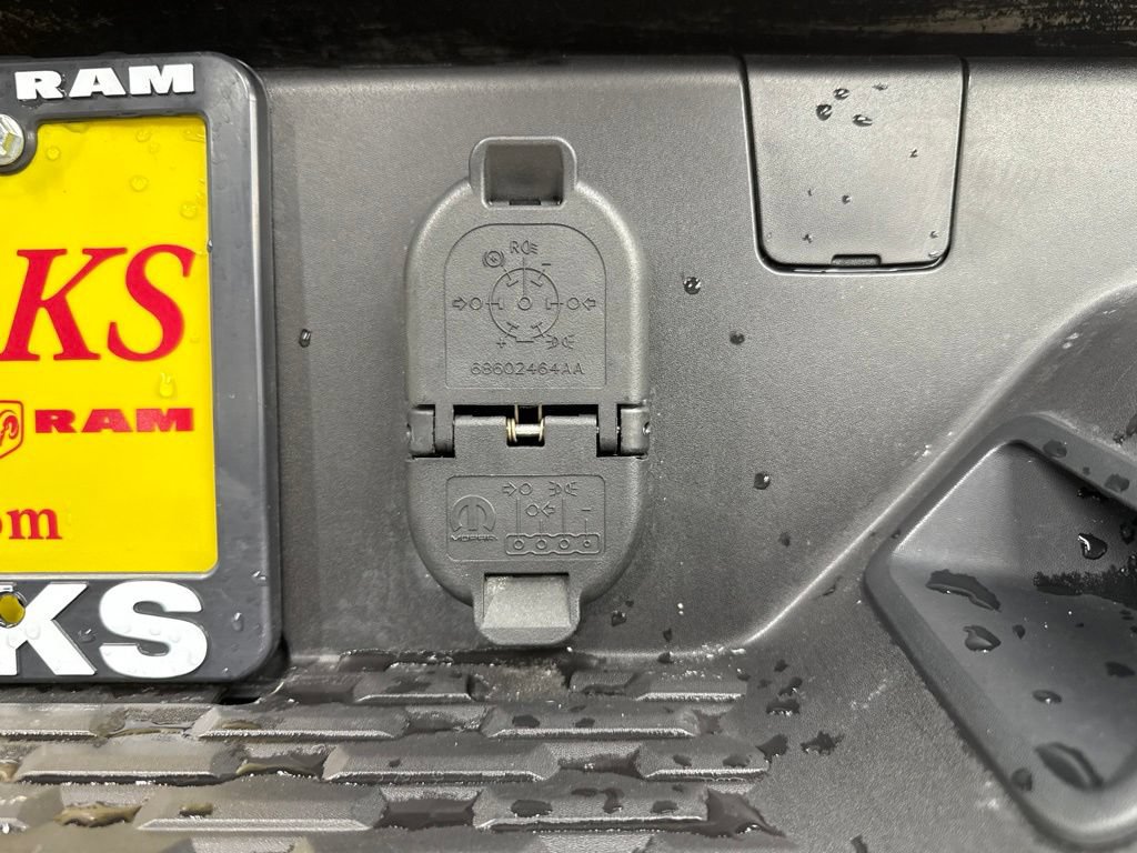 Used 2026 RAM 1500 Lone Star AWD/4WD image 9