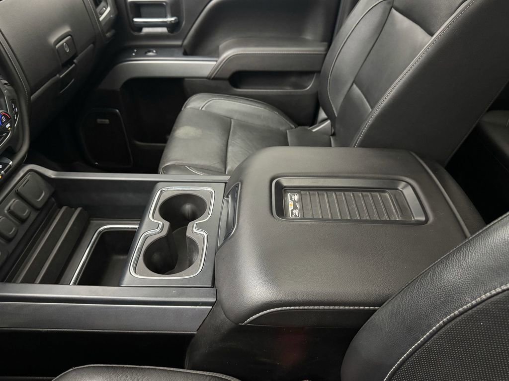 Used 2017 Chevrolet Silverado 3500 LTZ image 28