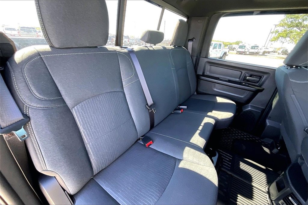 Used 2024 RAM 3500 Tradesman w/ Chrome Appearance Group image 22