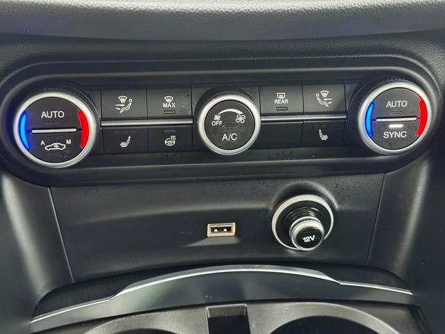 Used 2020 Alfa Romeo Stelvio Base w/ Cold Weather Package image 32