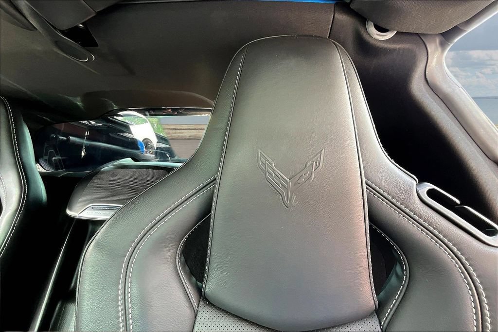 Used 2022 Chevrolet Corvette Stingray Preferred Cpe w/ Z51 Performance Package RWD image 22
