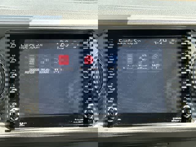 Used 2021 Toyota Tacoma TRD Off-Road w/ Technology Package image 12