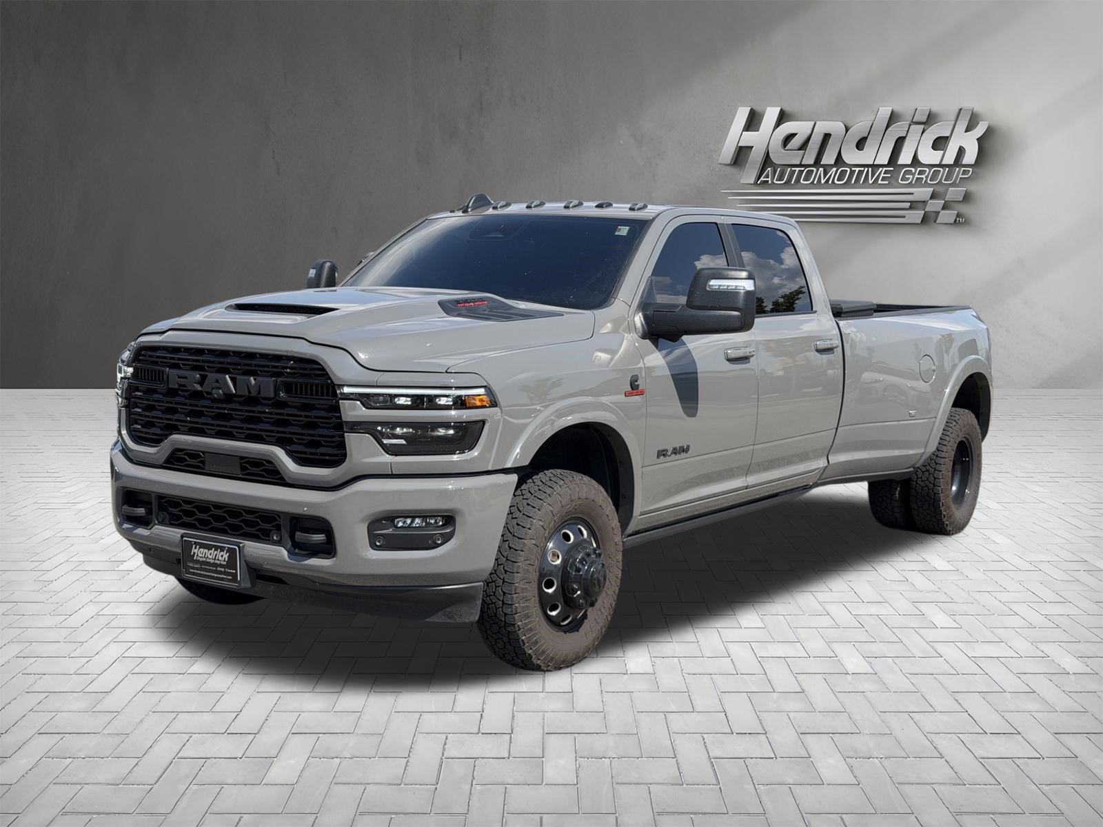 Used 2025 RAM 3500 Limited AWD/4WD image 5