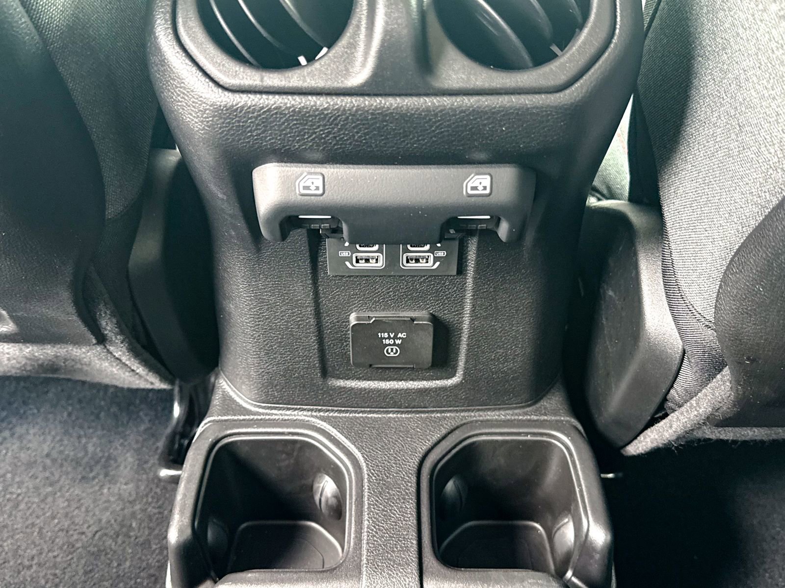 Used 2026 Jeep Wrangler Unlimited Rubicon AWD/4WD image 22