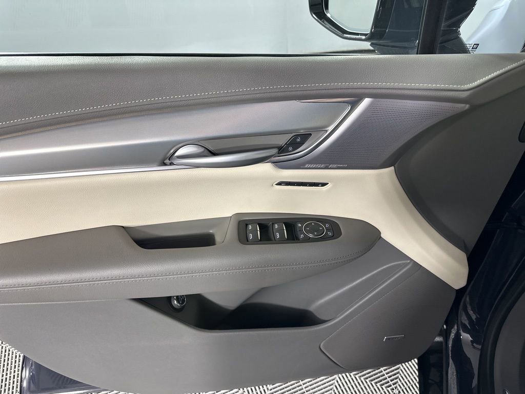 Used 2024 Cadillac XT5 Premium Luxury w/ Technology Package image 10