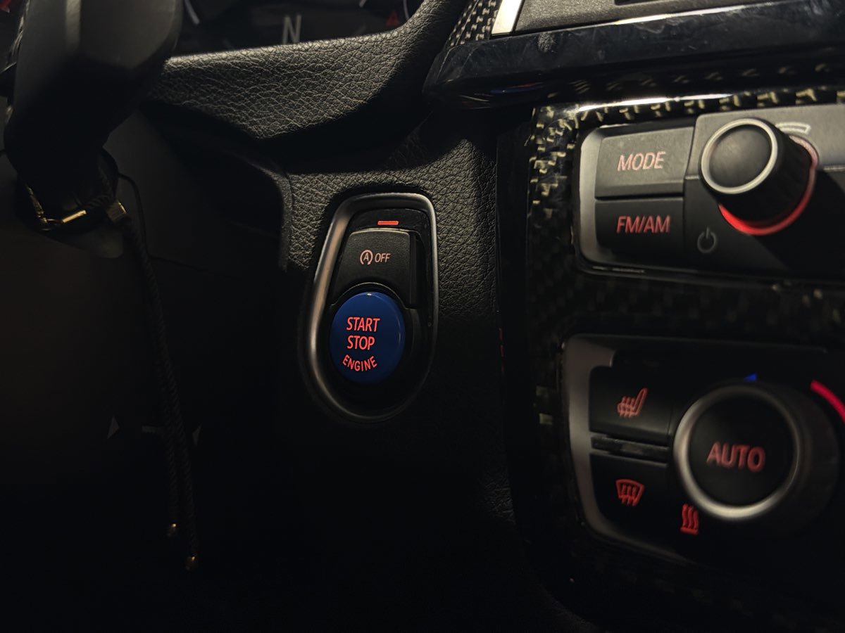 Used 2018 BMW M3 image 30