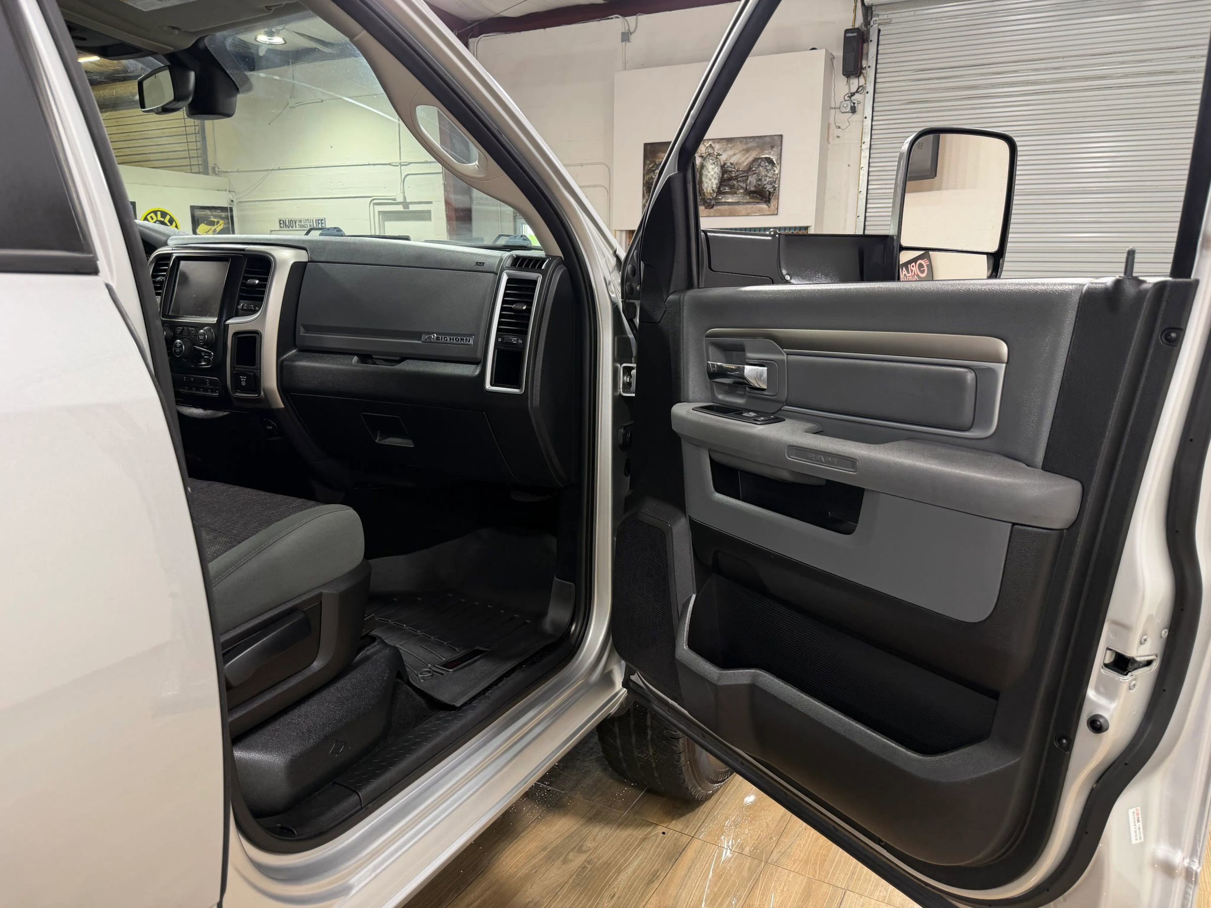 Used 2016 RAM 2500 Big Horn AWD/4WD image 19