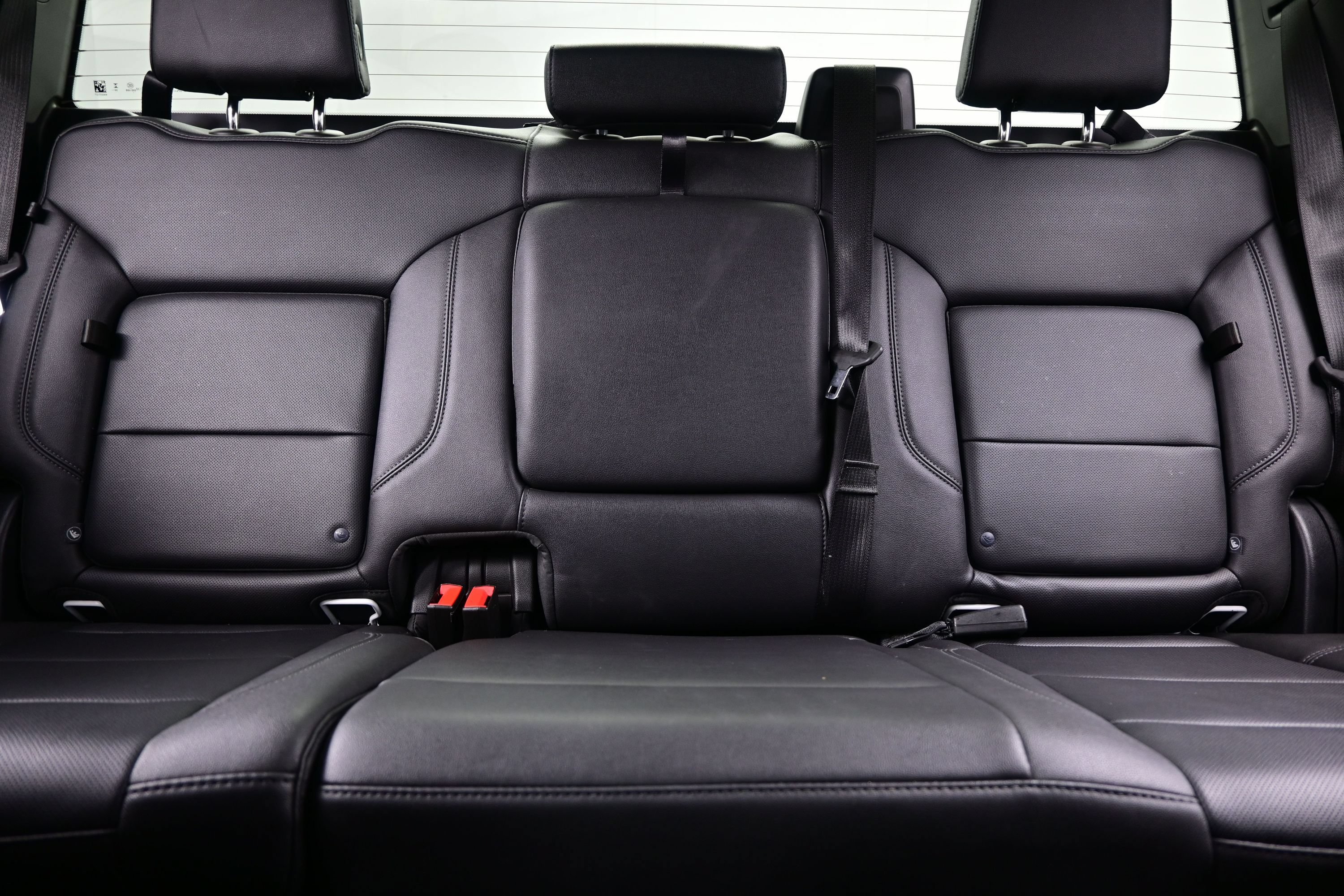 Used 2025 GMC Sierra 1500 SLT AWD/4WD image 17