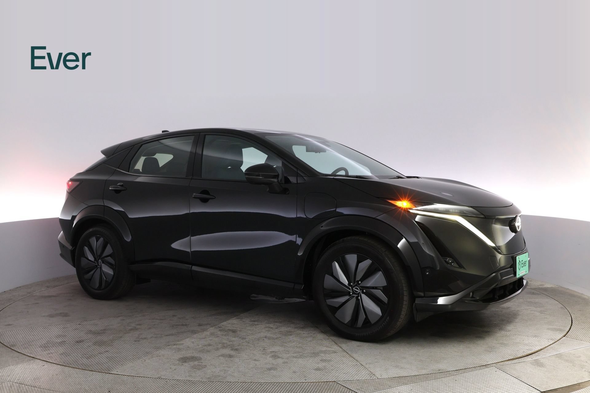 Used 2024 Nissan Ariya AWD image 14