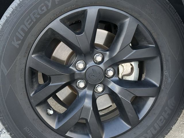 Used 2023 Toyota RAV4 LE image 10