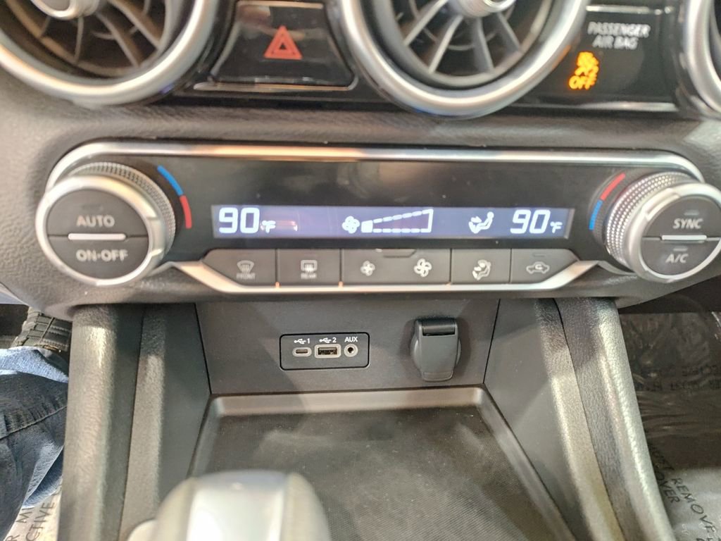 Used 2020 Nissan Sentra SV image 23