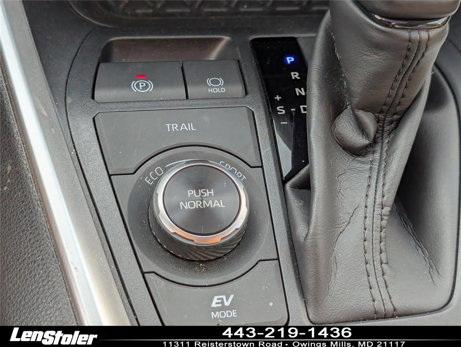 Used 2023 Toyota RAV4 XLE Premium AWD/4WD image 26