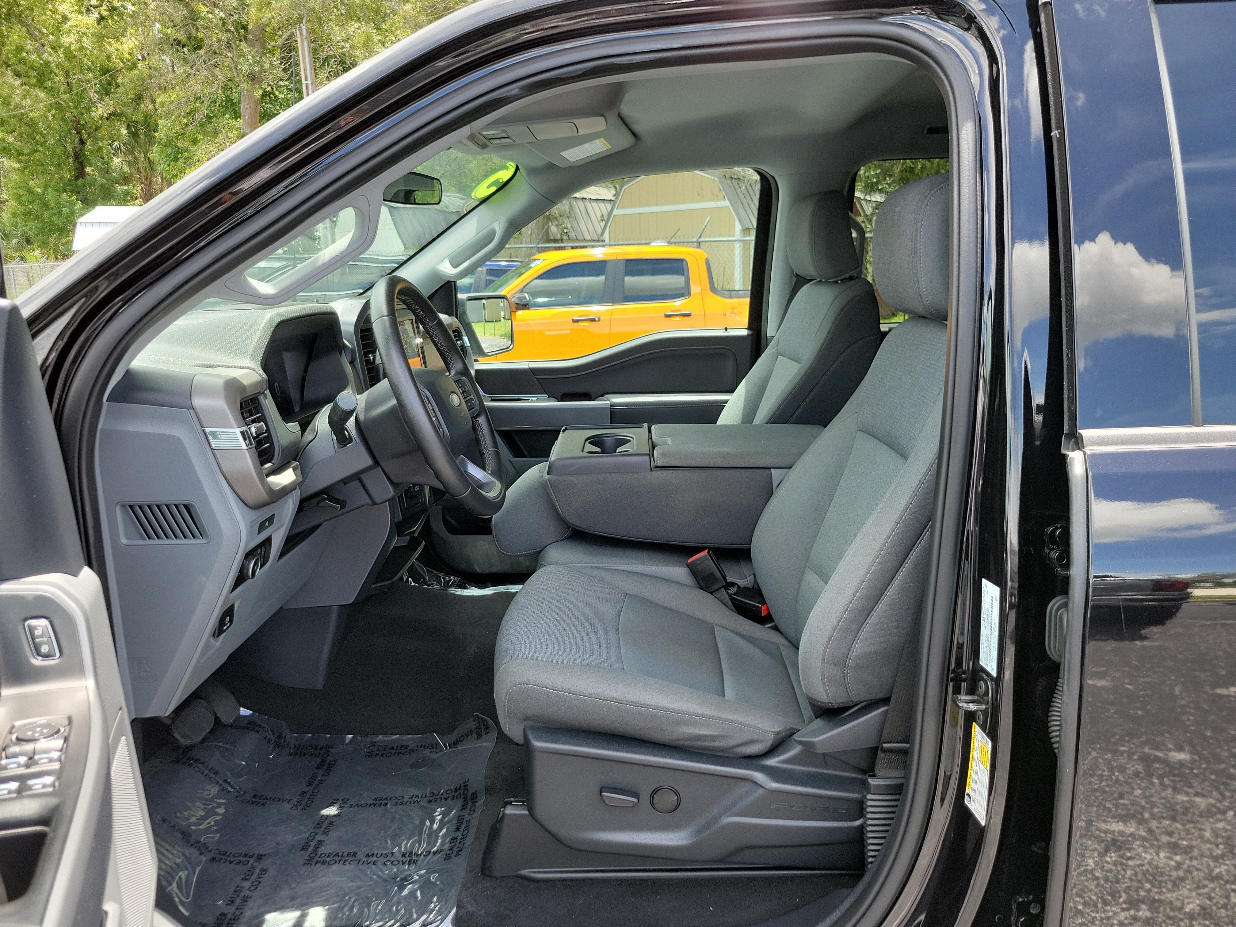 Used 2025 Ford F150 XLT w/ Equipment Group 301A Standard RWD image 17