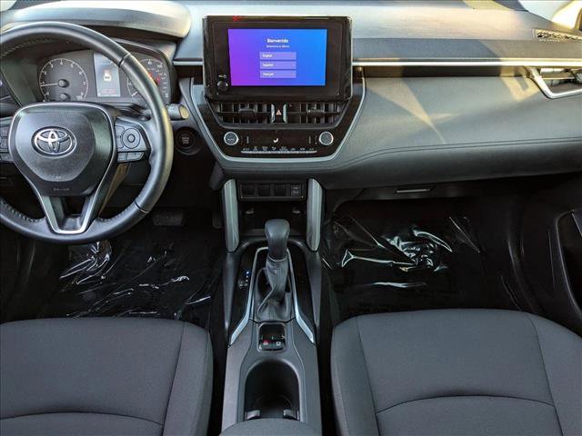 Used 2025 Toyota Corolla Cross LE image 16