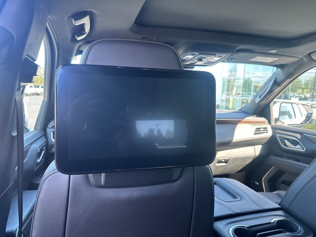 Used 2023 Chevrolet Tahoe High Country w/ Premium Package image 27