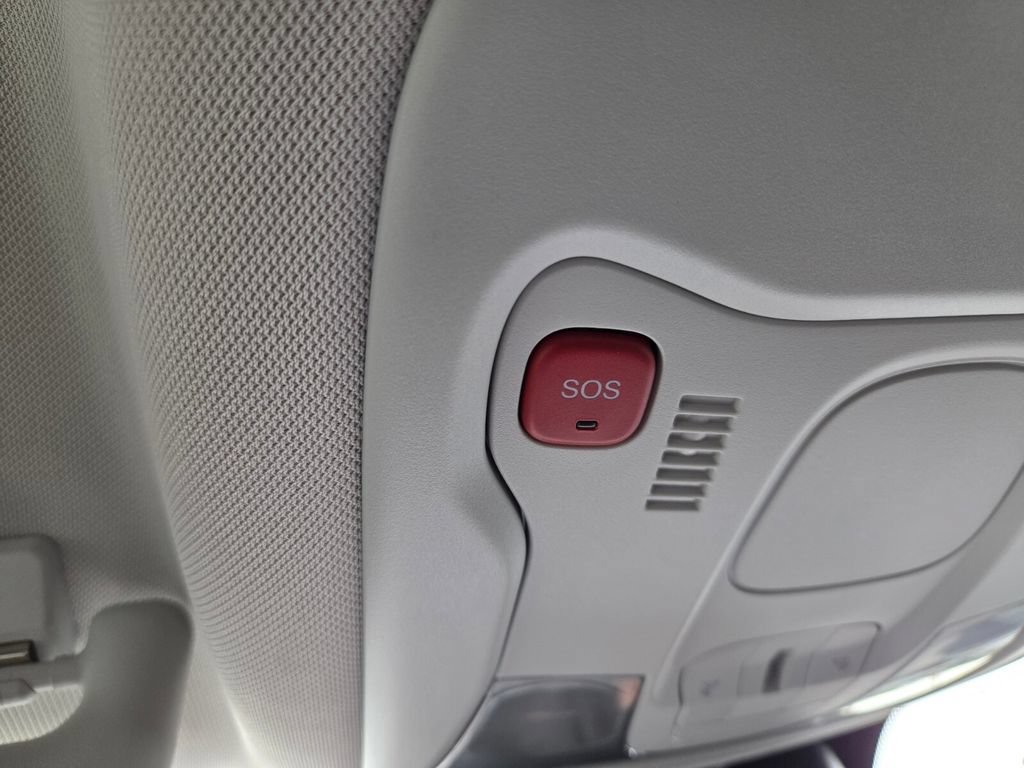 Used 2022 Jeep Renegade Trailhawk AWD/4WD image 32