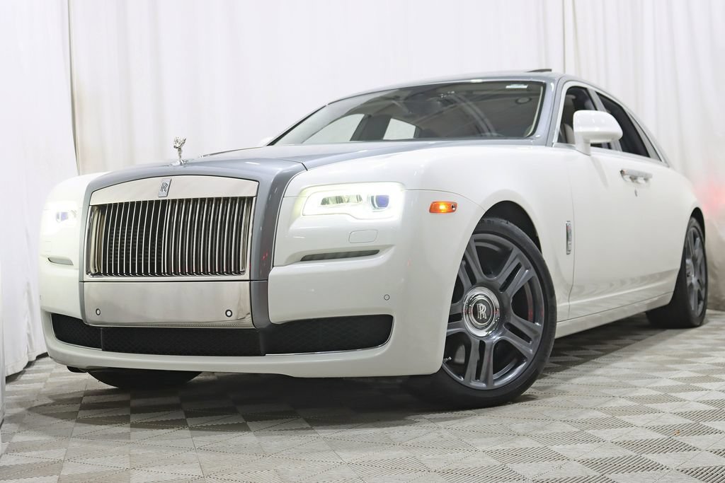 Used 2016 Rolls-Royce Ghost RWD image 6