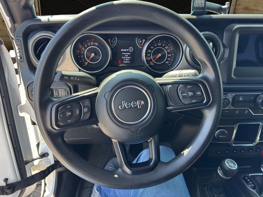 Used 2022 Jeep Gladiator Sport AWD/4WD image 25