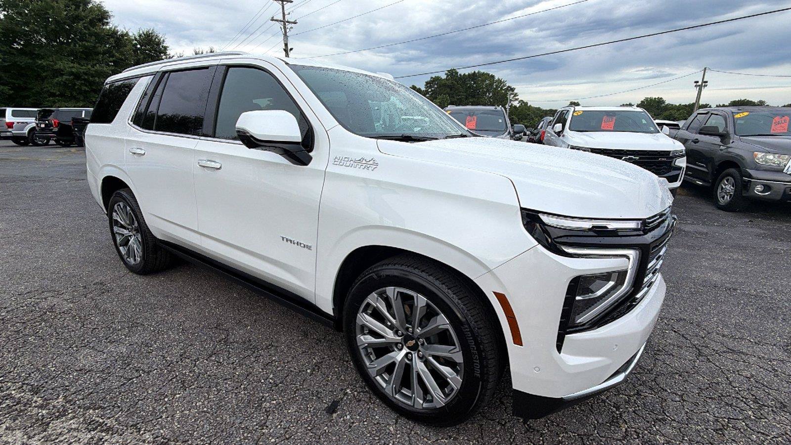 Used 2025 Chevrolet Tahoe High Country AWD/4WD image 7