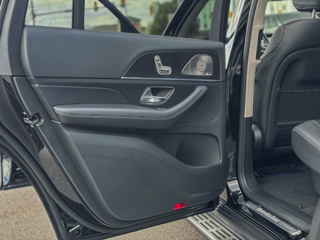 New 2026 Mercedes-Benz GLS 450 4MATIC image 39