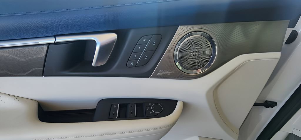 Used 2025 Buick Enclave Avenir w/ Super Cruise Package image 13