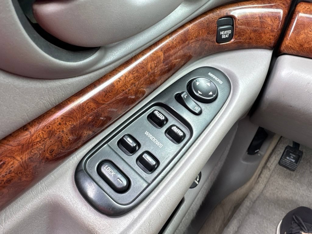Used 2002 Buick Le Sabre Limited FWD image 9