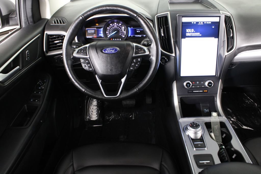 Used 2021 Ford Edge SEL w/ Convenience Package AWD/4WD image 6