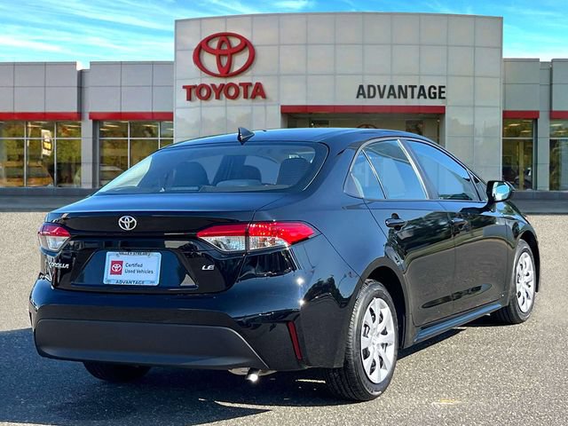 Used 2026 Toyota Corolla LE FWD image 8