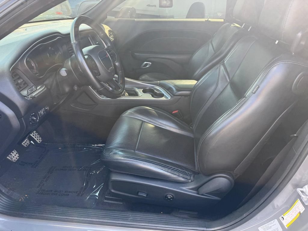 Used 2017 Dodge Challenger R/T Plus RWD image 17