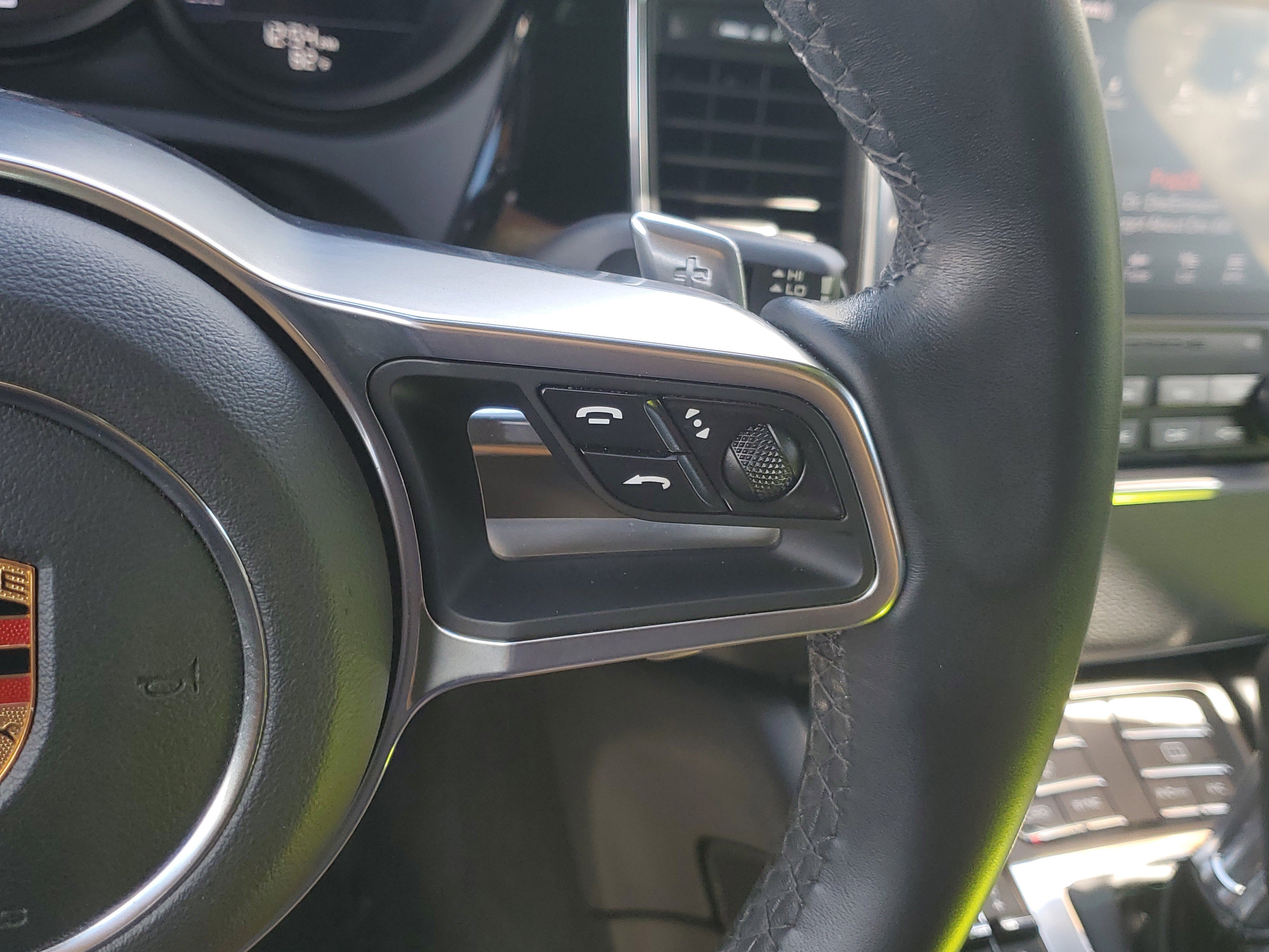 Used 2018 Porsche Macan image 24