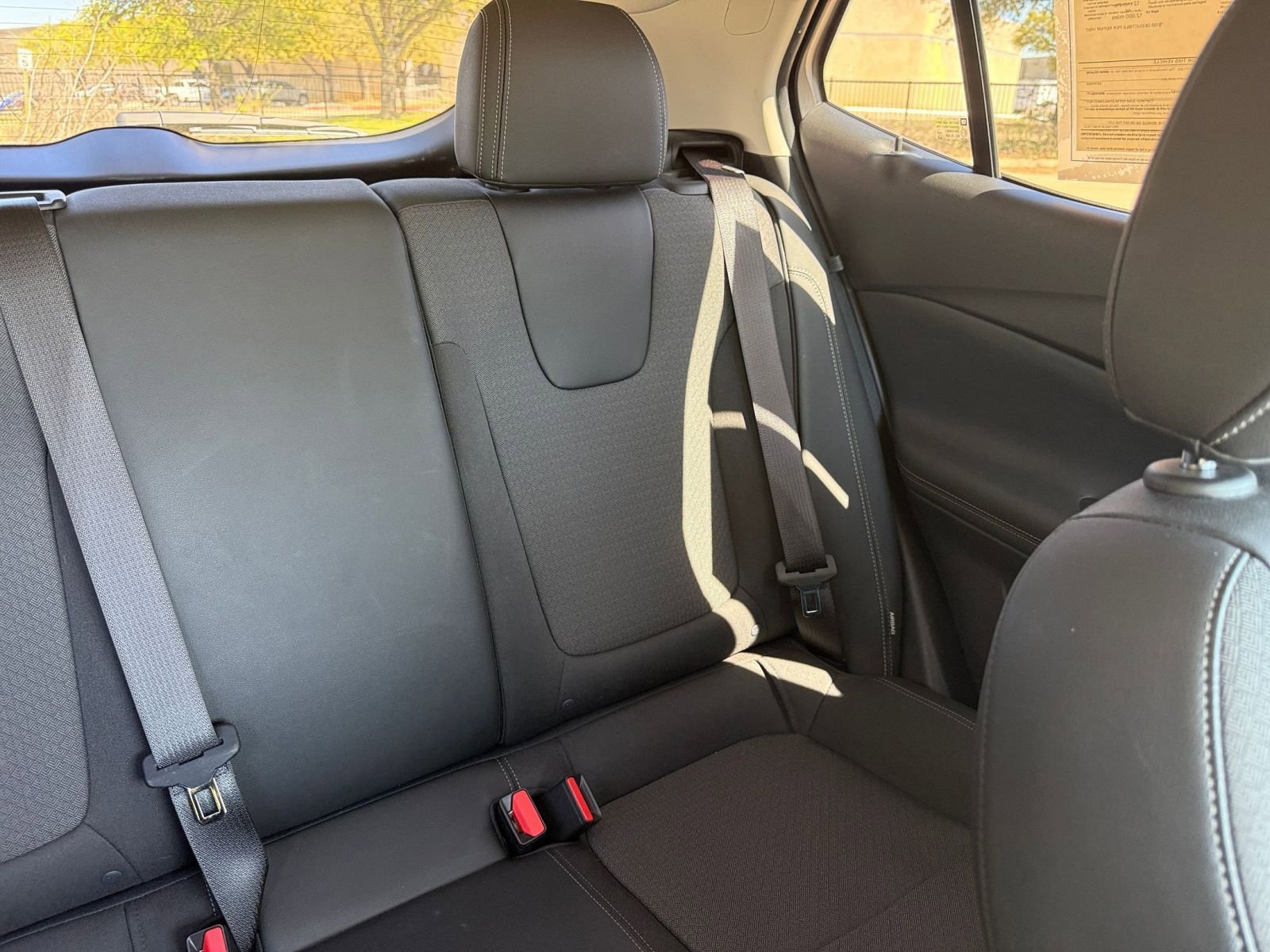 Used 2025 Buick Encore GX Preferred image 37