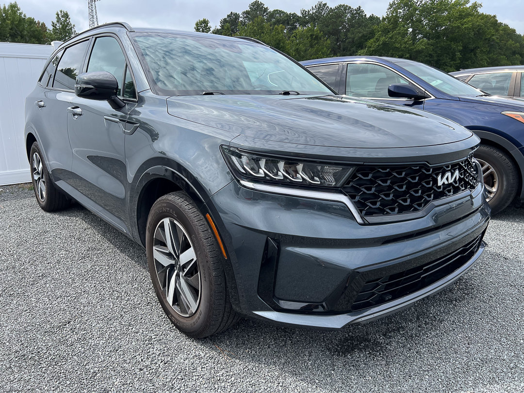 Used 2022 Kia Sorento S FWD image 7