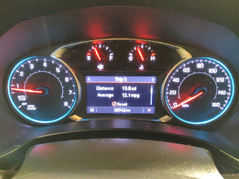 Used 2023 Chevrolet Equinox RS w/ RS Leather Package FWD image 23
