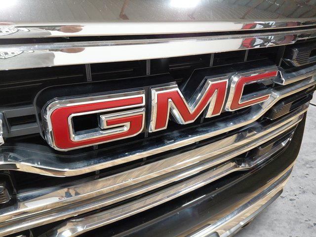 Used 2026 GMC Sierra 1500 SLT AWD/4WD image 10