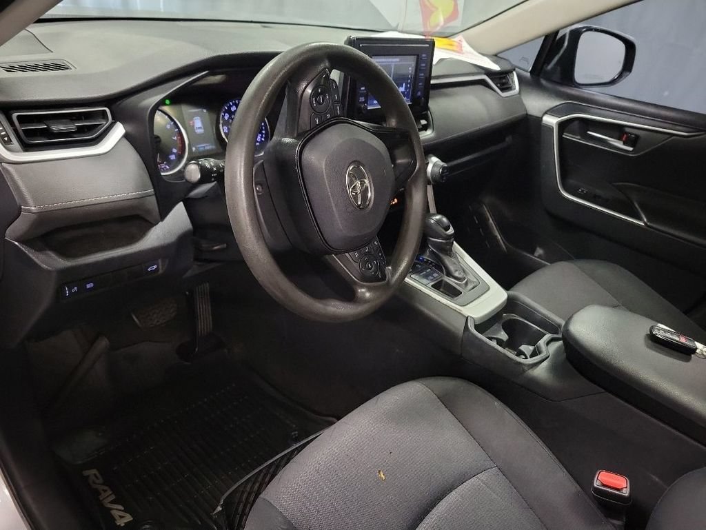 Used 2019 Toyota RAV4 XLE w/ Convenience Package AWD/4WD image 13