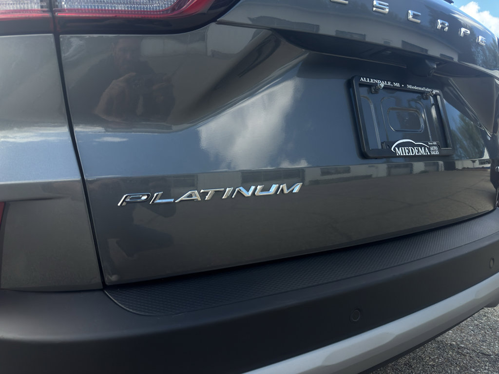 Used 2025 Ford Escape Platinum AWD/4WD image 8