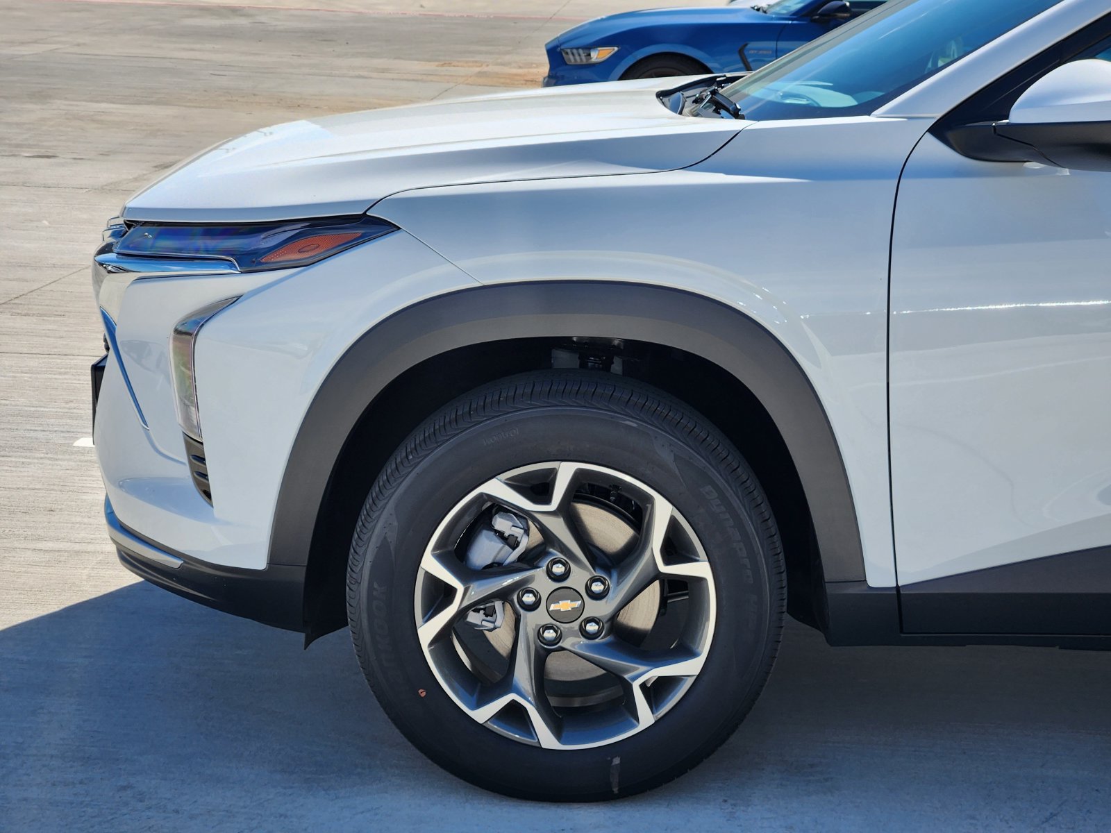 New 2026 Chevrolet Trax LT w/ LT Convenience Package FWD image 10