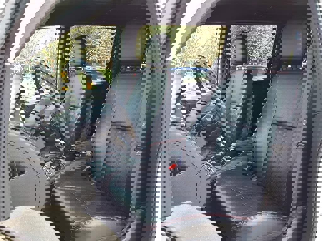 Used 2019 Dodge Grand Caravan GT image 2