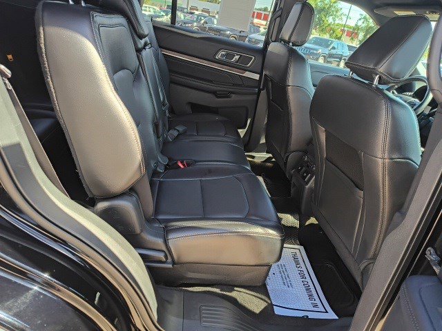 Used 2018 Ford Explorer Limited image 17