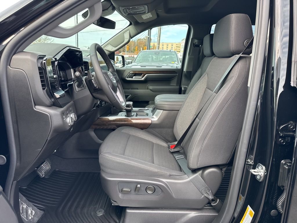 New 2026 GMC Sierra 1500 Elevation image 17