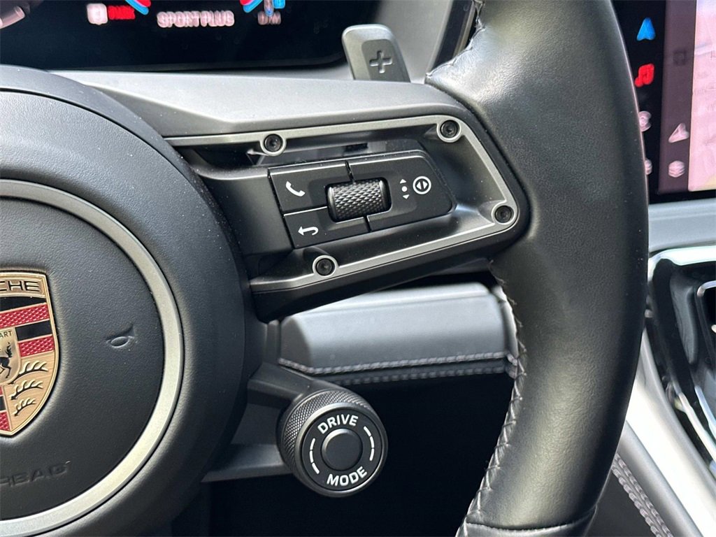 Used 2024 Porsche Panamera image 21