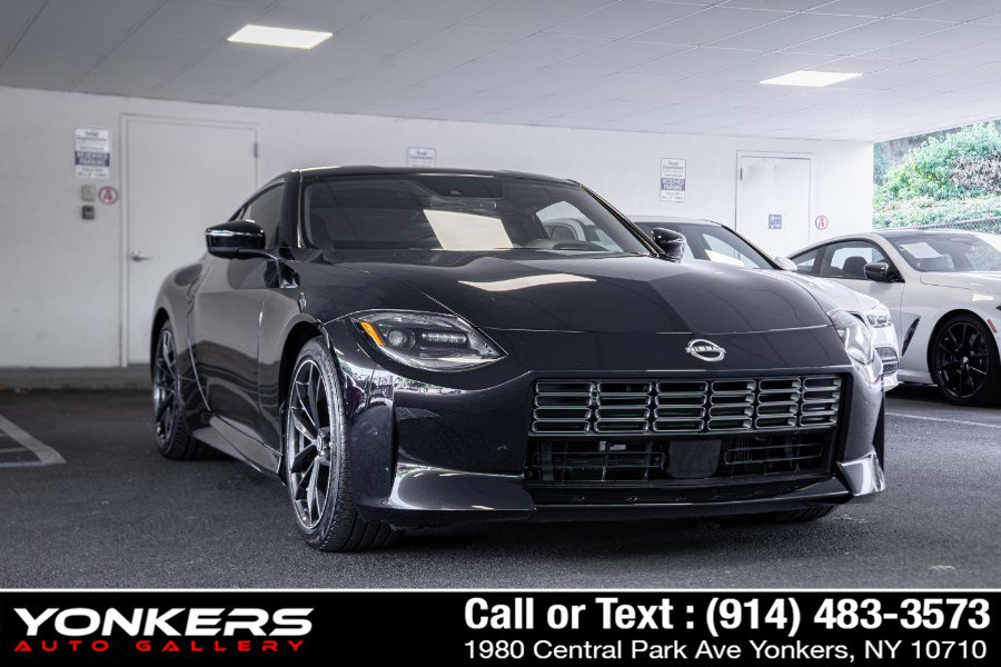 Used 2024 Nissan Z Performance w/ Floor Mat Package RWD image 4