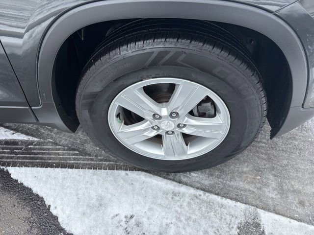 Used 2017 Chevrolet Trax LT w/ LT Convenience Package image 39