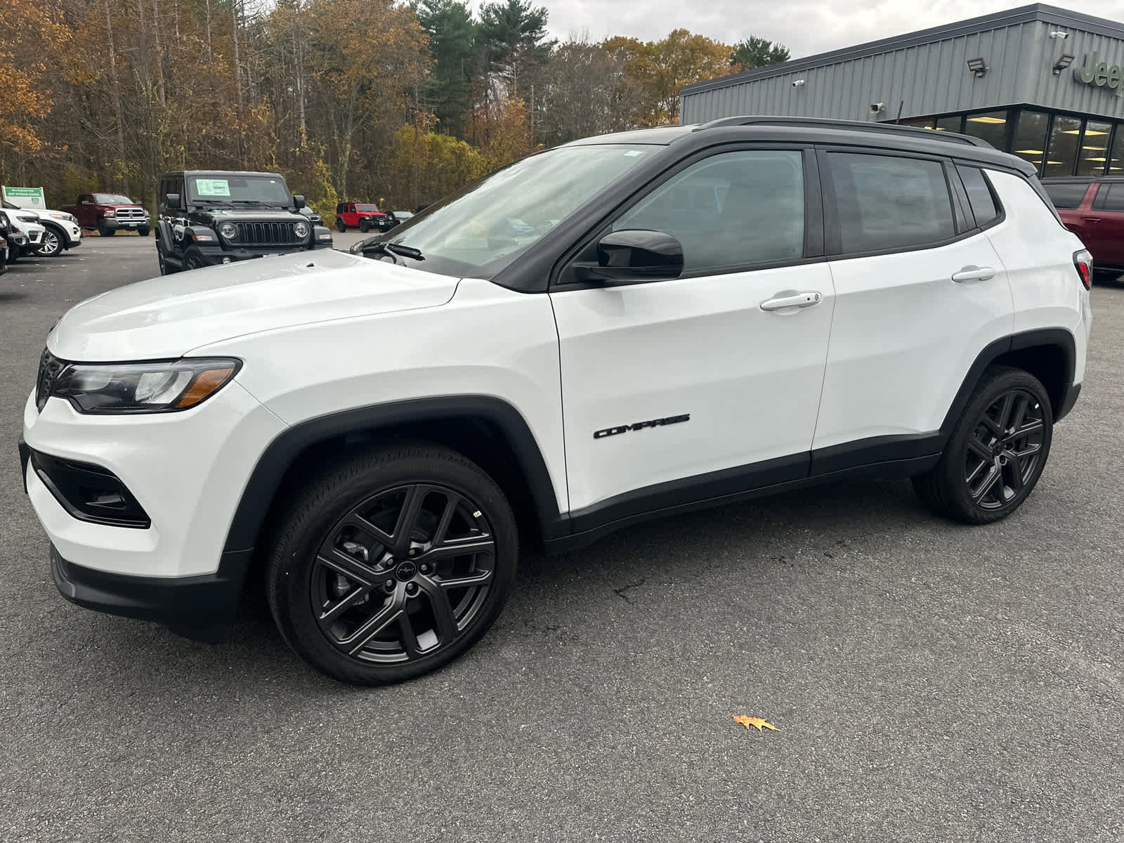 New 2026 Jeep Compass Limited AWD/4WD image 11
