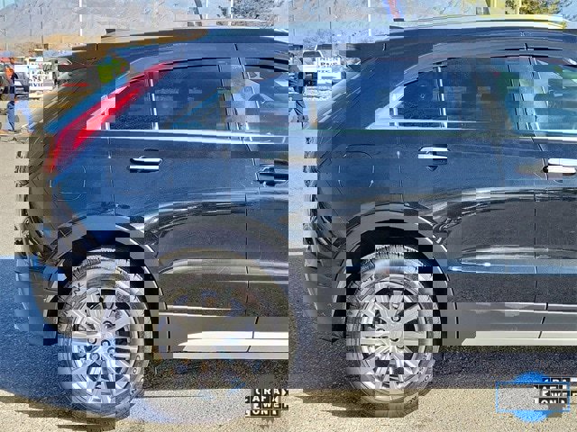 Used 2019 Cadillac XT4 Premium Luxury image 4