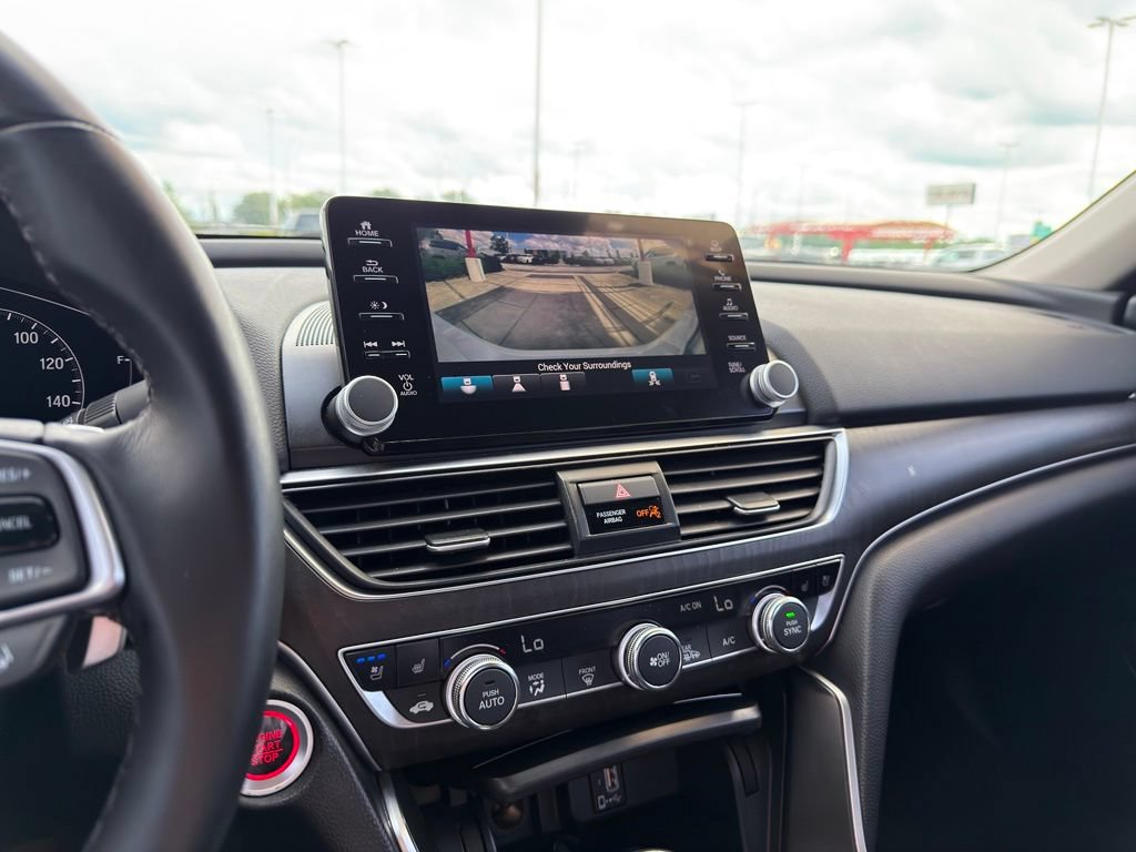 Used 2018 Honda Accord Touring image 24