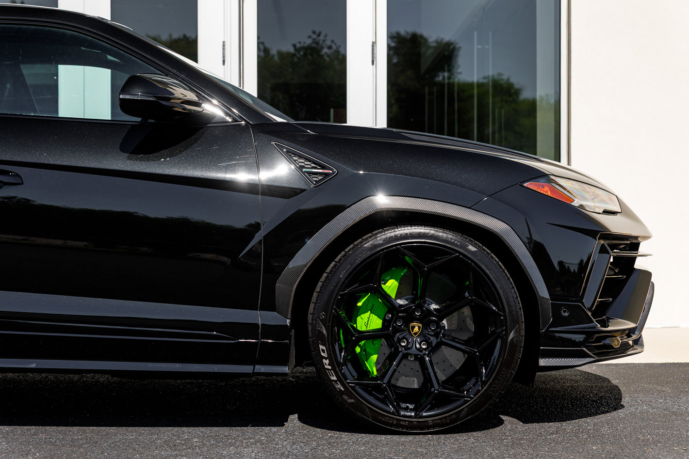 Used 2024 Lamborghini Urus Performante AWD/4WD image 20