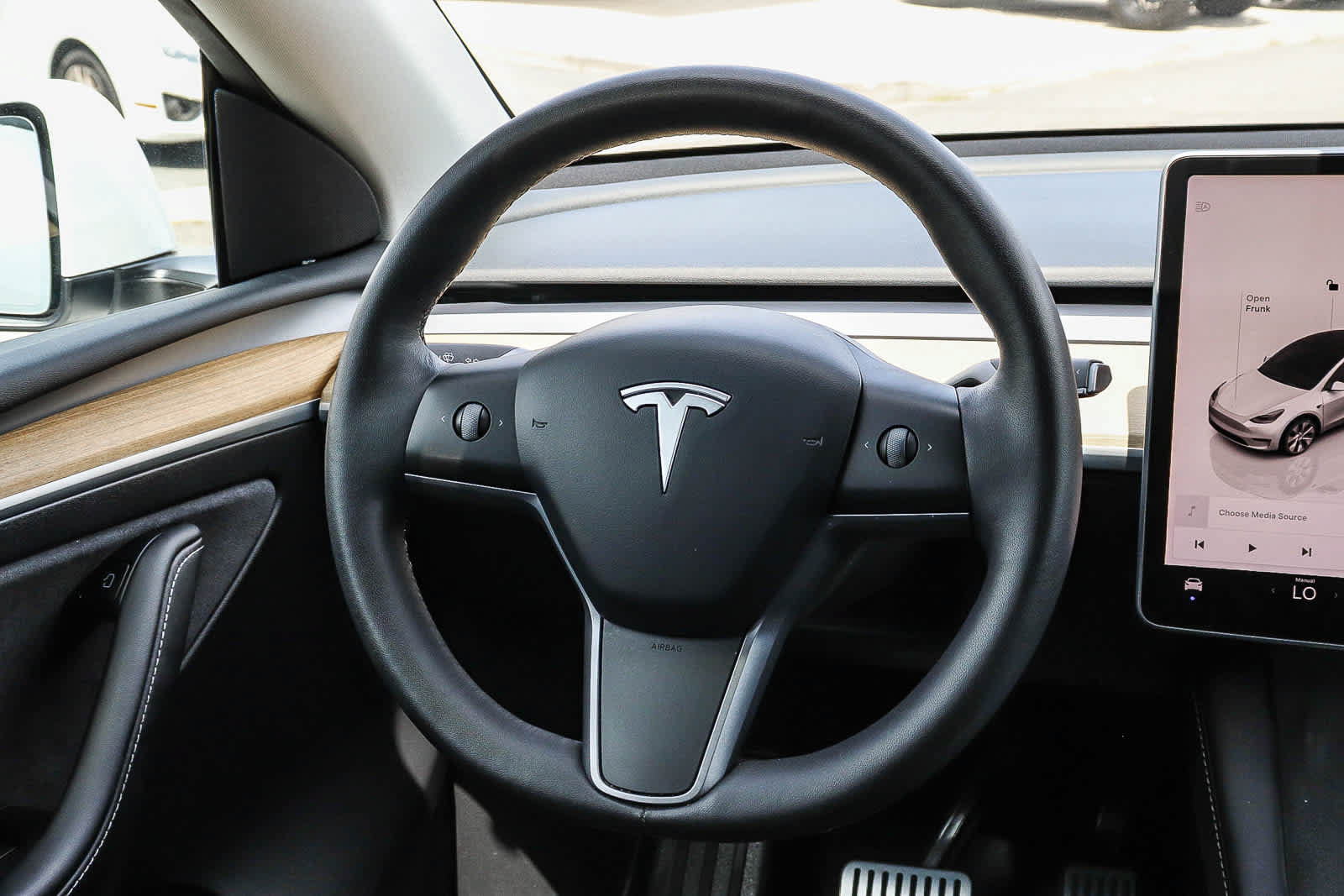 Used 2022 Tesla Model Y Long Range AWD/4WD image 19